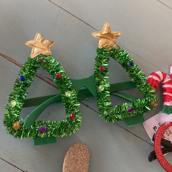 3 pair of fun holiday glasses - Picture 2 of 4